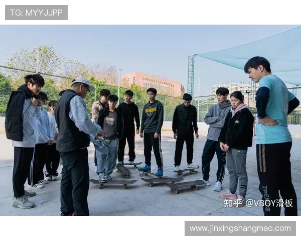 广州滑板队技术探讨：提升滑板技巧与团队协作的创新之路