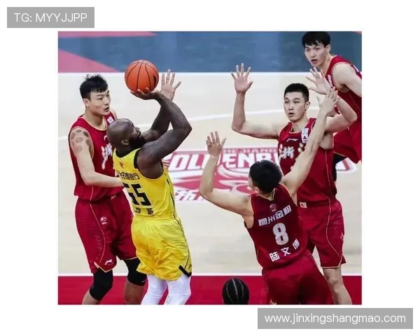 广州足球队强势领跑联赛积分榜92分稳居第一位置