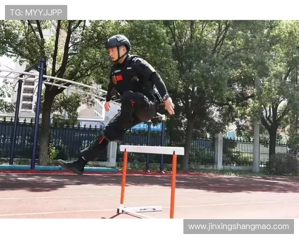 成都滑板队反击战术解析与实战应用全方位剖析