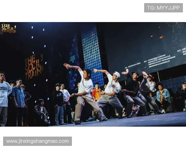 成都街舞队与南京街舞队赛后战术分析与精彩瞬间回顾